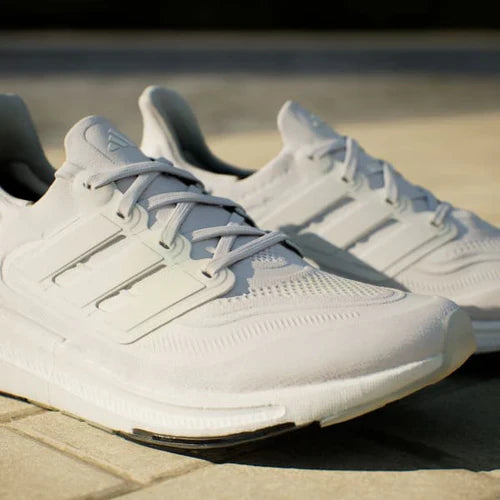 Adidas Ultraboost Light White